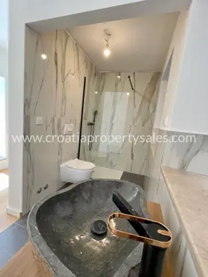 Apartment 133 m², Šibenik - first row to the sea on the waterfront - 14