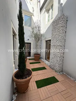 Apartment 133 m², Šibenik - first row to the sea on the waterfront - 12