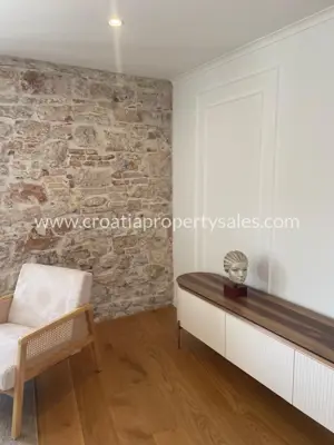 Apartment 133 m², Šibenik - first row to the sea on the waterfront - 2