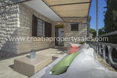 Haus 148 m², Otok Brač - 200 m vom Meer - 2