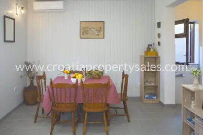 Haus 148 m², Otok Brač - 200 m vom Meer - 10
