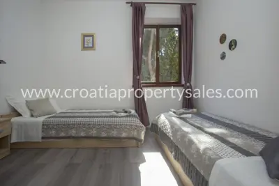 Haus 148 m², Otok Brač - 200 m vom Meer - 4