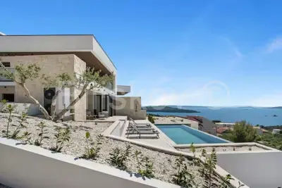 Villa 215 m², Seget bei Trogir, ruhige Lage und Privatsphäre - 4