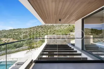 Villa 215 m², Seget bei Trogir, ruhige Lage und Privatsphäre - 11