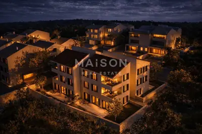 Luxury Three-Bedroom Apartment in a Prime Location in Cres (S2) - 8
