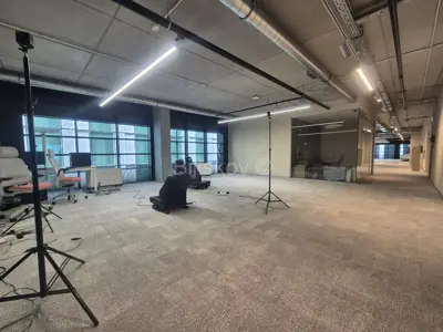 Gewerberaum 960 m², Buzin, moderne und flexible Gestaltung - 4