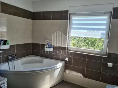 House 380 m², Mikulići, quiet location near the center of Zagreb - 15