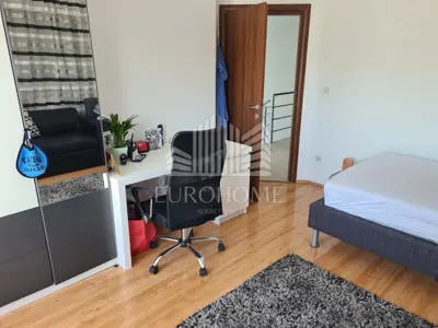 House 380 m², Mikulići, quiet location near the center of Zagreb - 21