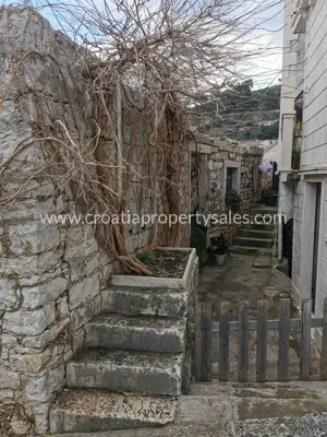 House, Brač, 56 m², 120 000 € - 5