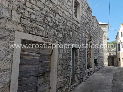 House, Brač, 56 m², 120 000 € - 4