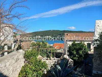 House, Brač, 56 m², 120 000 € - 2
