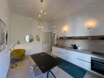 Apartment in Pula, Center - renovated in 2024, Austro-Hungarian building - 11