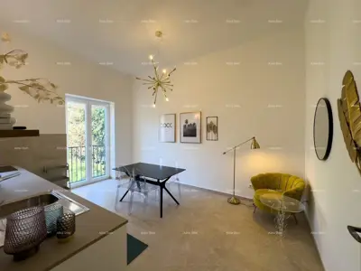 Apartment in Pula, Center - renovated in 2024, Austro-Hungarian building - 9