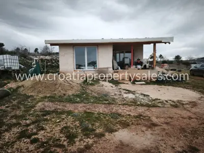 Poljoprivredno zemljište 15.988 m², Vodice - 5 km od mora