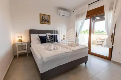 Villa mit Pool-GROŽNJAN - 10