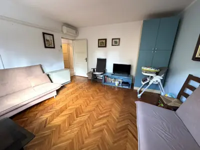 Wohnung 50 m², Pula Centar - 1 Schlafzimmer und Garage - 4
