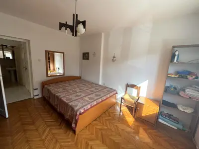 Wohnung 50 m², Pula Centar - 1 Schlafzimmer und Garage - 9