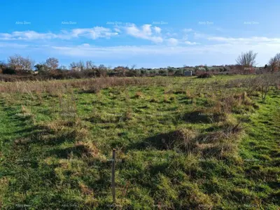 Building land 997 m², Loborika, water connection - 2
