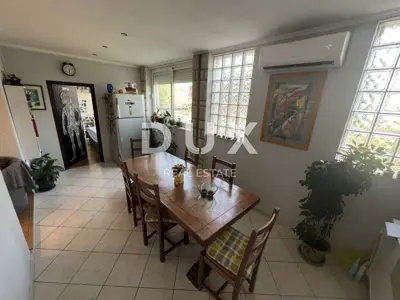 Rijeka, Zamet, 4-sobni stan, 88 m², terasa 55 m², uređen - 5