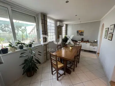 Rijeka, Zamet, 4-sobni stan, 88 m², terasa 55 m², uređen - 6