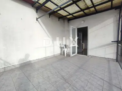 Apartment 83 m², Vidikovac Pula - 2 bedrooms + living room, 3 balconies and garden - 13