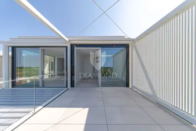 House for sale in Umag, 118 m² - 12
