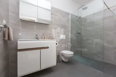 Labin, neu erbautes Ferienhaus mit Pool - 18