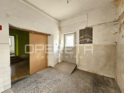 Commercial space 150 m², Kaštel Gomilica by the main road - 11