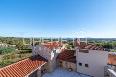 Kuća 120 m², Vižinada - mirna lokacija i pogled na prirodu - 18