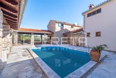 Kuća 120 m², Vižinada - mirna lokacija i pogled na prirodu - 3