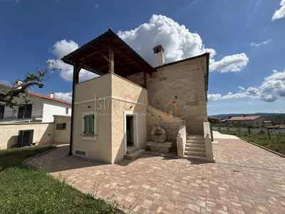 Kuća u Barbanu, bazen i konoba - 5
