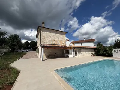 Kuća u Barbanu, bazen i konoba - 12
