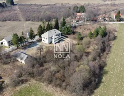 Stara škola u Plaškom, 700 m² i projekt butik hotela - 16