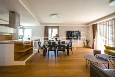 Luxusvilla in Žrnovnica - Oase des Luxus und der Privatsphäre in der Umgebung von Split - 3