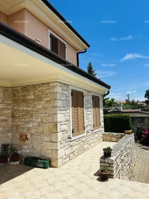 Stone house in Bale, near the center and landscaped yard - 7