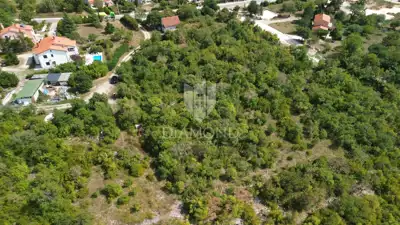 Building plot 1,316 m², Labin - near the center - 2