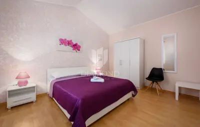 House 140 m², Poreč surroundings - pool and garden - 9