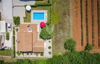 House 140 m², Poreč surroundings - pool and garden - 2