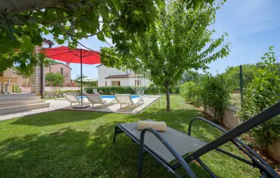 House 140 m², Poreč surroundings - pool and garden - 13