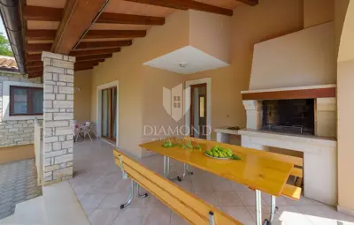 House 140 m², Poreč surroundings - pool and garden - 12
