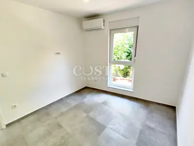 Stan 66,75 m², Sukošan - 3 sobe, vrt 134 m² - 10