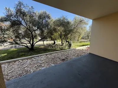 Stan 66,75 m², Sukošan - 3 sobe, vrt 134 m² - 12