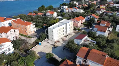 Stan 66,75 m², Sukošan - 3 sobe, vrt 134 m²