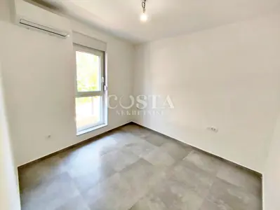 Stan 66,75 m², Sukošan - 3 sobe, vrt 134 m² - 11