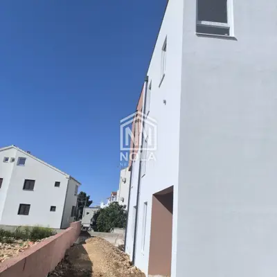 Stan 62 m², Vodice - vrt i terasa - 9