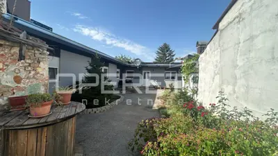 House 133 m², Donji grad Osijek - newer construction - 8
