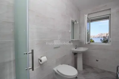 House 217 m², Baška on the island of Krk - first row to the sea - 20