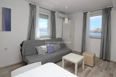 House 217 m², Baška on the island of Krk - first row to the sea - 13
