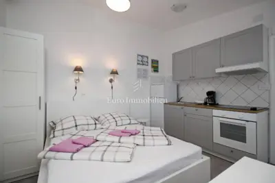 House 217 m², Baška on the island of Krk - first row to the sea - 11