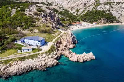 House 217 m², Baška on the island of Krk - first row to the sea